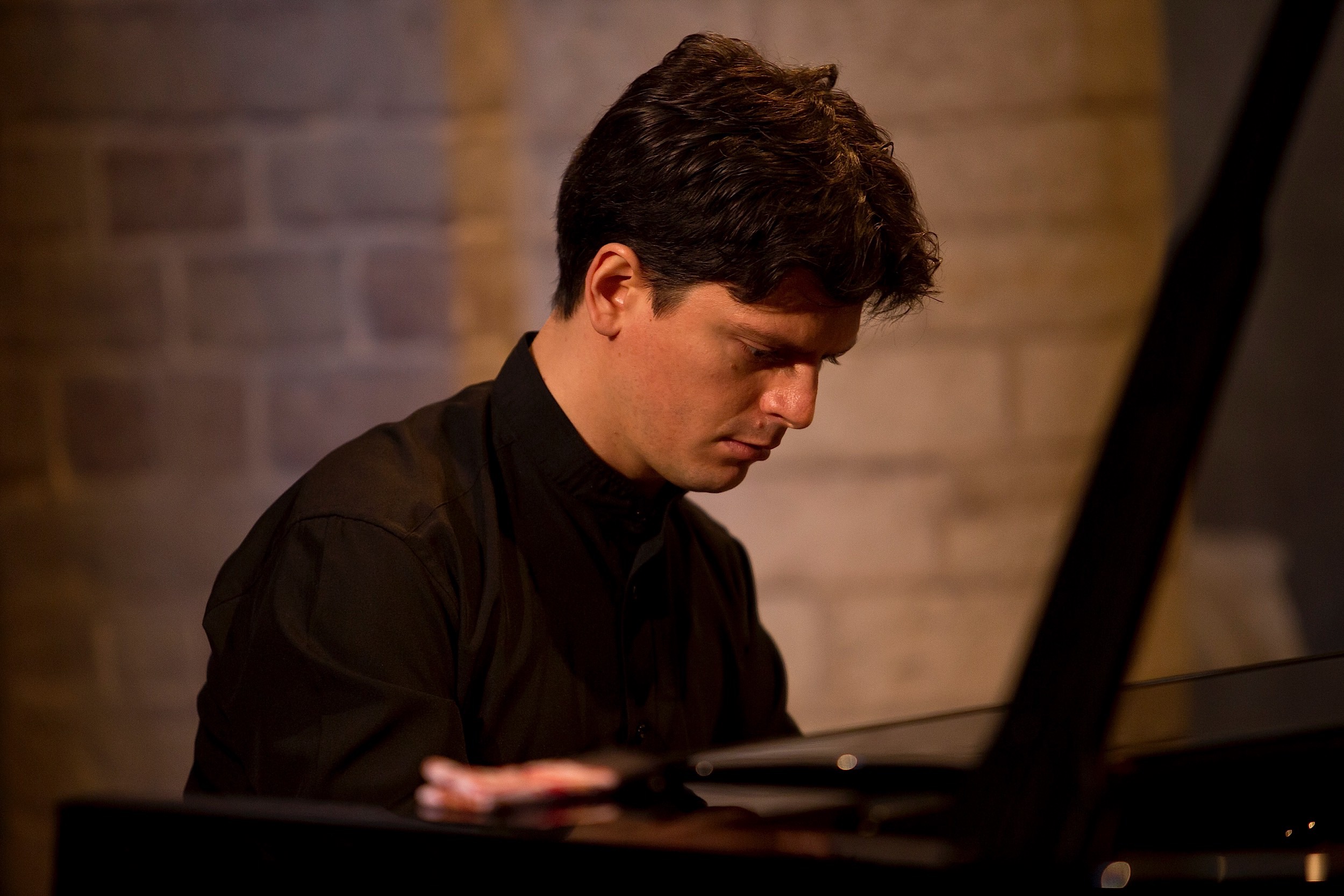 04/07/2015 58 Festival Di Spoleto. Chiesa Sant'Eufemia. Musica, Beethoven e Dintorni, Concerti di Mezzogiorno. Nella foto il pianista Ivan Donchev.